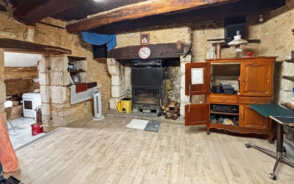 Maison à vendre    5 pièces •  Antonne-et-Trigonant