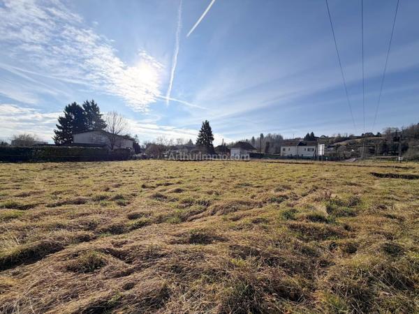 Vente Terrain 645 m2 à Les Avenières Veyrins-Thuellin