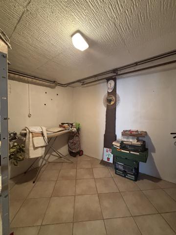 CHATILLON Sur SEINE : Maison de 1960 au centre ville ,130m² avec sous-sol, garage et petit terrain Châtillon-sur-Seine (21400)