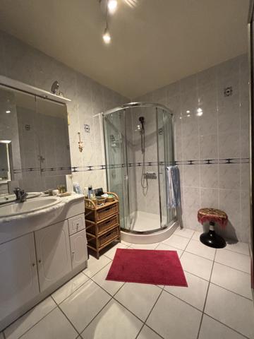 CHATILLON Sur SEINE : Maison de 1960 au centre ville ,130m² avec sous-sol, garage et petit terrain Châtillon-sur-Seine (21400)