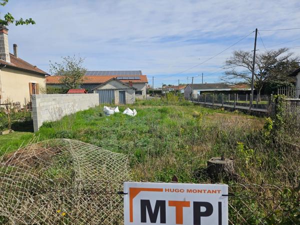 Terrain à vendre de 530,00 m² COUTRAS (33)