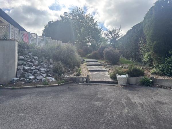 Vente                                                      Maison
                        
                     5 pièces                      149 m2                     à Peyrehorade