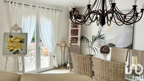 Maison à vendre 6 pièces 163 m² La Londe-les-Maures