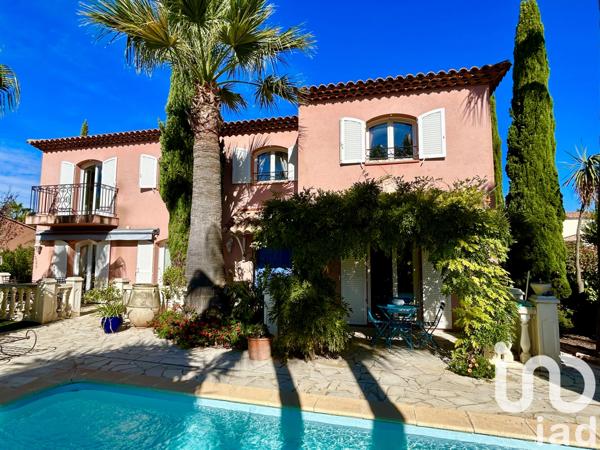 Maison à vendre 6 pièces 163 m² La Londe-les-Maures