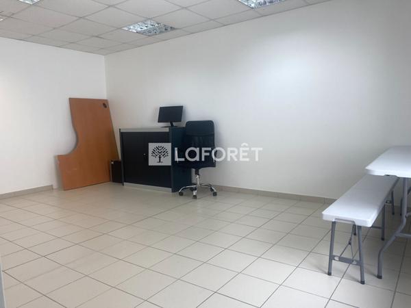 Location bureau La Trinité - 1 pièce(s) - 21 m² - 650 €/mois