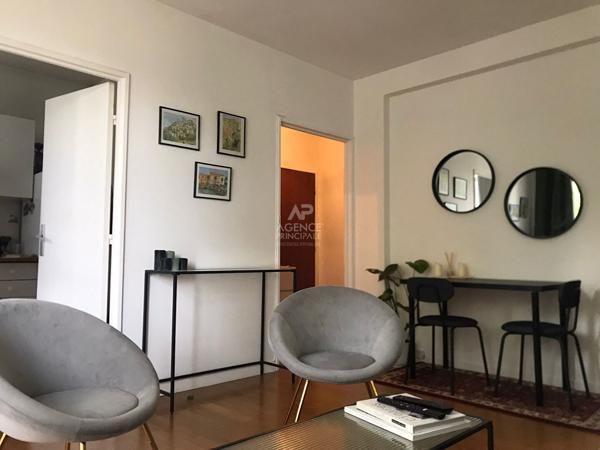 "Versailles Saint-Symphorien" - joli appartement de 40 m2 de 2 pièces au calme avec cave ! Loyer 1 056 €/mois charges comprises **  - Référence  8740