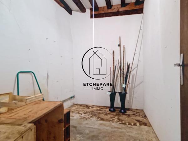 Garris (64120) Maison typique basque au centre de Garris