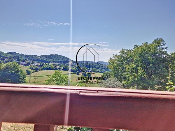 Garris (64120) Maison typique basque au centre de Garris