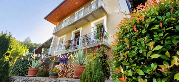 RARE À LA VENTE – MAISON 6 PIECES BOURGEOISE RÉNOVÉE SUR PLUS DE 5 000 M² DE TERRAIN