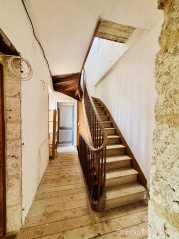 Château à vendre 10 pièces de 480 m²