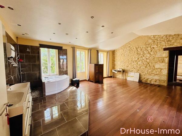 Château à vendre 10 pièces de 480 m²