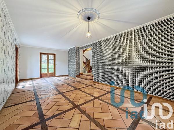 Maison à vendre 8 pièces 183 m² Saint-Germain-Laprade