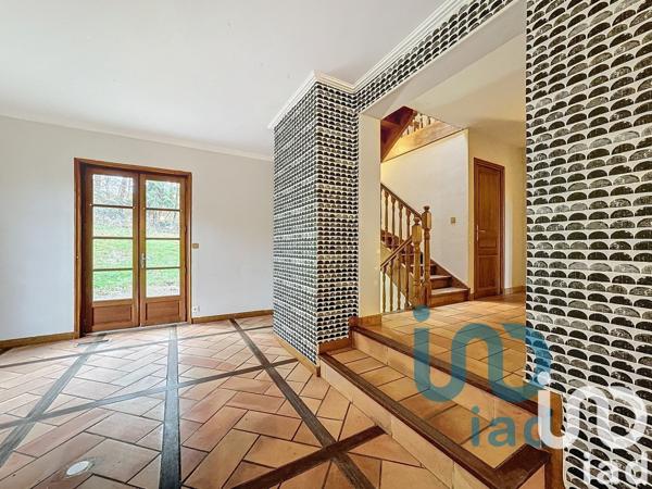 Maison à vendre 8 pièces 183 m² Saint-Germain-Laprade