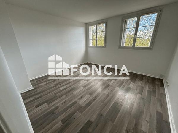 Location Appartement 2 pièces 39.9 m² - 16 RUE DE BRETAGNE Creteil 94000