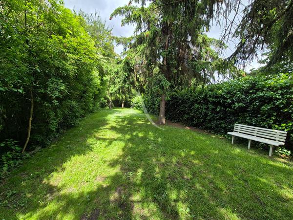 Maison familiale avec 600m² de jardin !