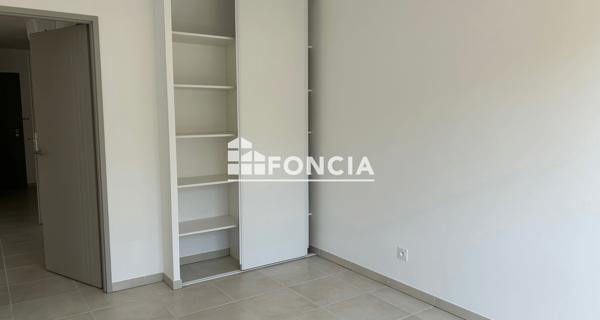 Location Appartement 2 pièces 51.7 m² - Bernis 30620