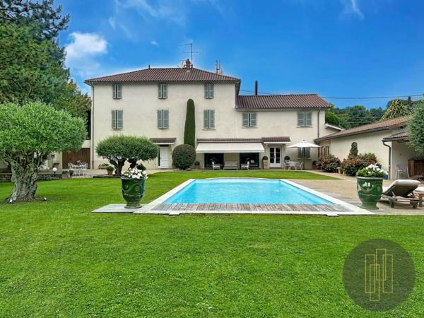 MAISON A VENDRE - COLLONGES AU MONT D OR 390 m 2 | 1 250 000 €