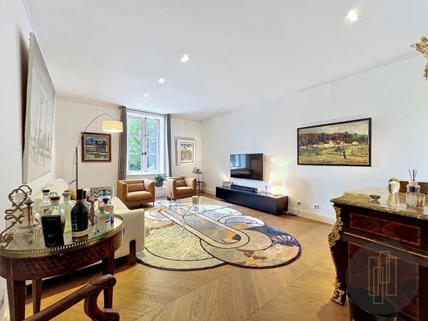 MAISON A VENDRE - COLLONGES AU MONT D OR 390 m 2 | 1 250 000 €