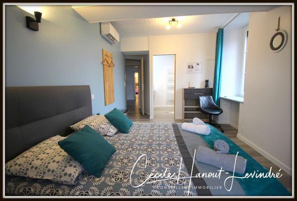 Le Mont-Saint-Michel (50170) Propriété d'exception en pierre dans la baie du Mont-Saint-Michel. Maison + gîte + dépendances aménageables. T