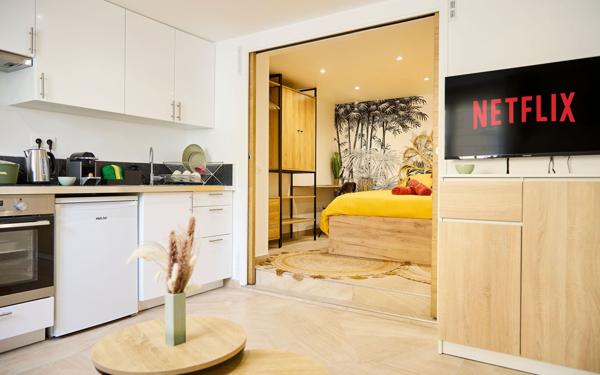 Immeuble à vendre    6 pièces •  Aubervilliers