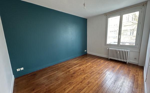 Appartement à vendre    3 pièces • 67,69 m2 Saint-Cloud