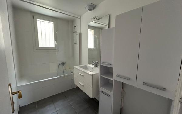 Appartement à vendre    3 pièces • 67,69 m2 Saint-Cloud