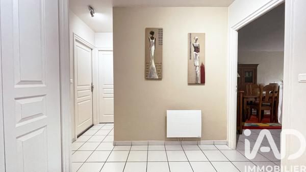 Appartement à vendre 4 pièces 91 m² Cosnes-et-Romain