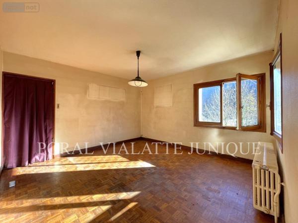 Maison à vendre à Saint-Rambert-en-Bugey dans l'Ain (01230), ref : 01031-1273