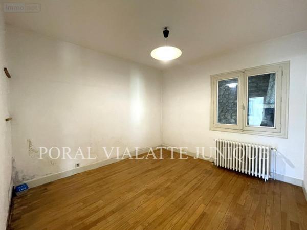 Maison à vendre à Saint-Rambert-en-Bugey dans l'Ain (01230), ref : 01031-1273