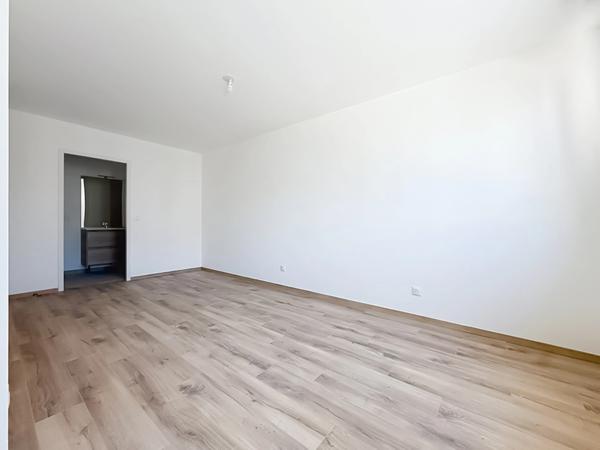 Appartement T5 116 m² dernier étage, terrasse 23 m² ANNECY (74)