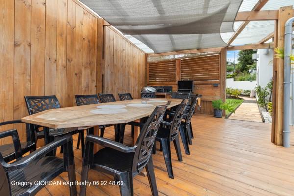 Maison 5 pièces avec garage 140 m², piscine chauffée et prestations haut de gamme – Bérive, Le Tampon