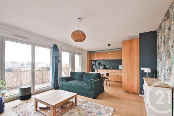 Appartement F5 à vendre  5 pièces - 82,14 m2 BOBIGNY - 93