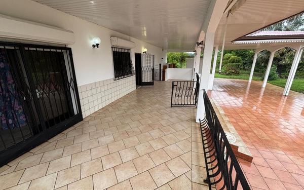 Maison à louer    4 pièces • 194 m2 Macouria