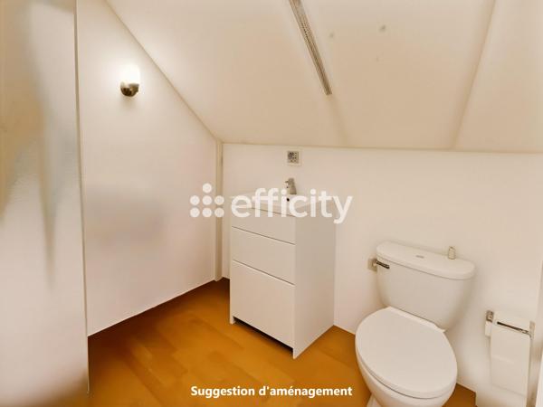 Maison
         6 pièces
        - 142 m² 278 000 € *