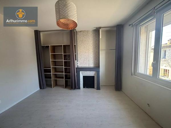Vente                                                      Maison
                        
                     3 pièces                      86 m2                     à Marmande