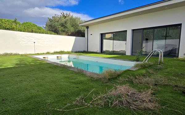 Maison à vendre    4 pièces • 150 m2 Garons