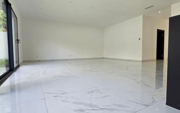 Maison à vendre    4 pièces • 150 m2 Garons