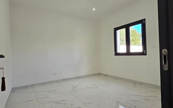 Maison à vendre    4 pièces • 150 m2 Garons