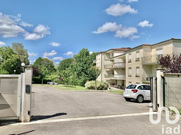 Appartement 2 pièces de 40 m² à Le Creusot (71200)