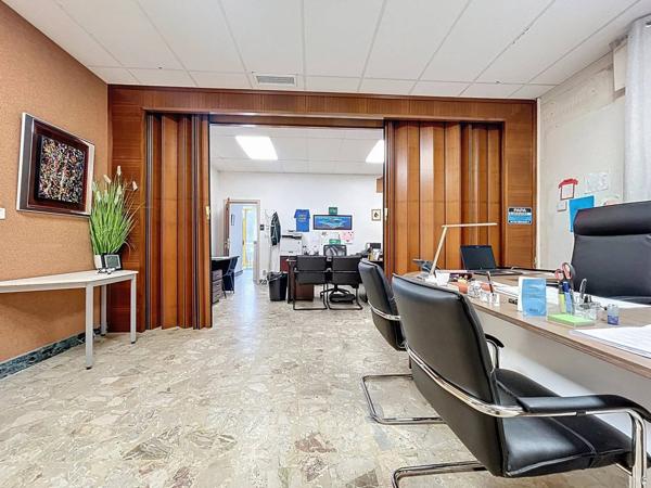 Magnifique local à usage de bureaux