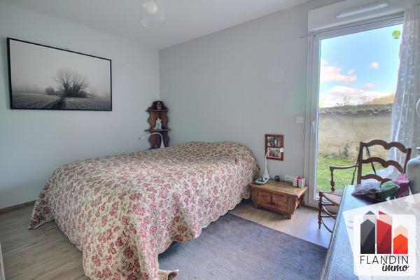 Appartement de standing de 93 m2 avec jardin, terrasse et vue sur les Monts du Lyonnais