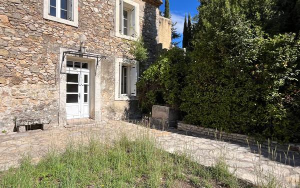 Maison à louer    4 pièces •  Saint-Clément-de-Rivière