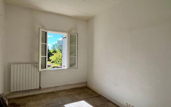 Maison à louer    4 pièces •  Saint-Clément-de-Rivière