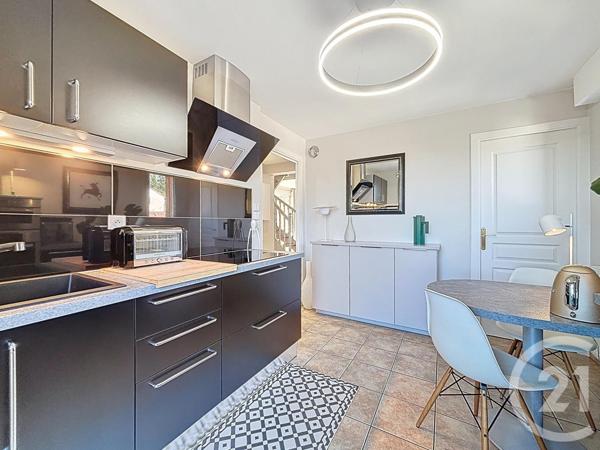 Appartement T3 à vendre  4 pièces - 87,11 m2 VALS PRES LE PUY - 43