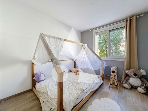 Appartement 4 pièces 124.39 m2