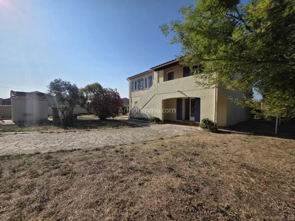 Vente                                                      Maison
                        
                     8 pièces                      180 m2                     à Le Muy
