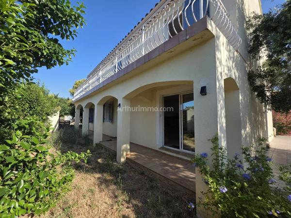 Vente                                                      Maison
                        
                     8 pièces                      180 m2                     à Le Muy