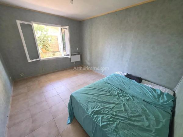 Vente                                                      Maison
                        
                     8 pièces                      180 m2                     à Le Muy