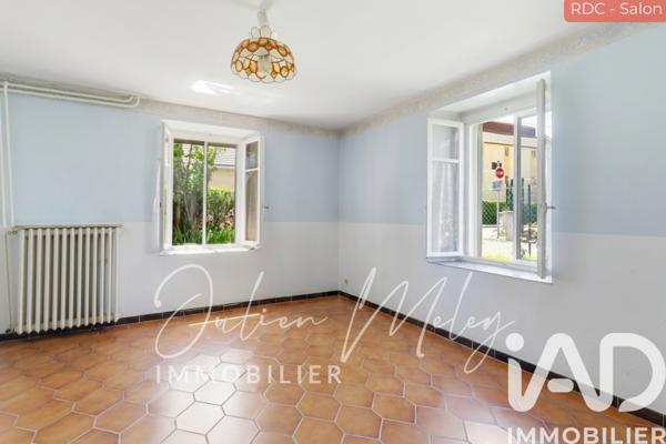 Maison à vendre 10 pièces 201 m² Fesches-le-Châtel