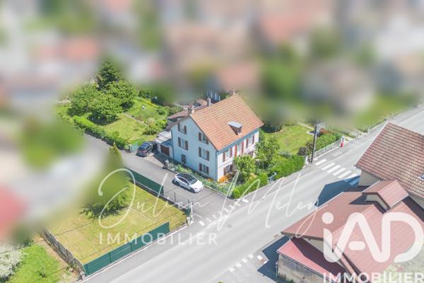 Maison à vendre 10 pièces 201 m² Fesches-le-Châtel